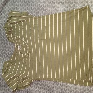 2 women's shits large